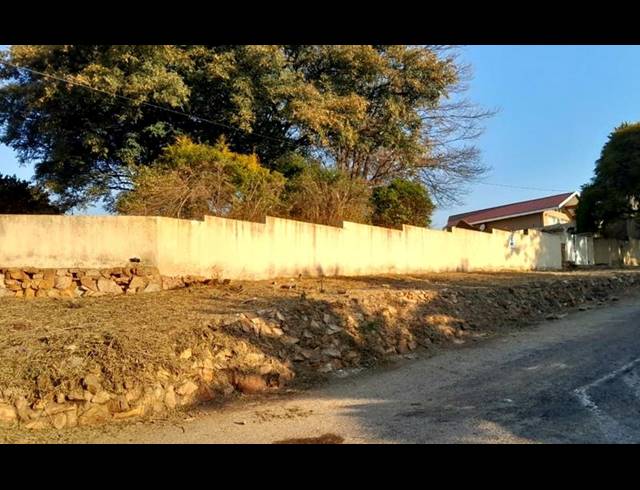 4 BEDROOM HOUSE FOR SALE IN WILRO PARK